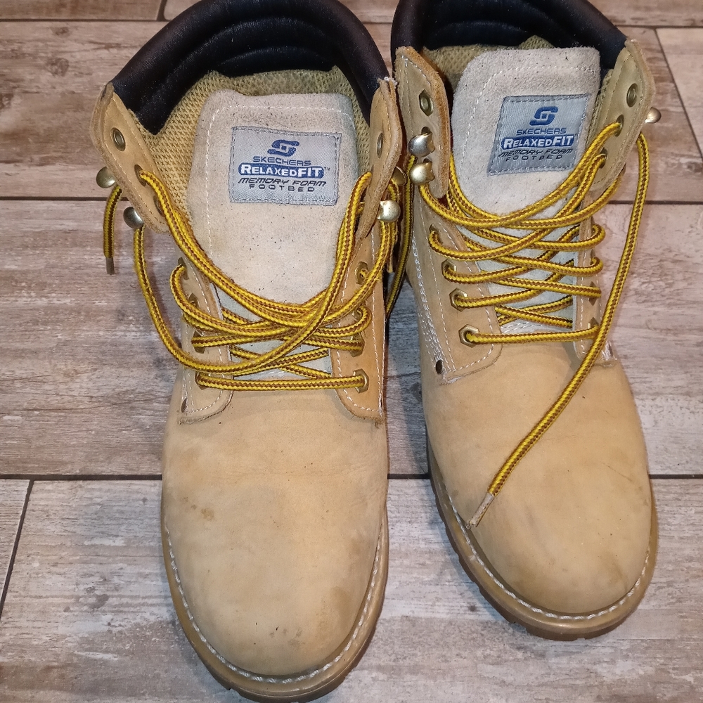 World famous Skechers